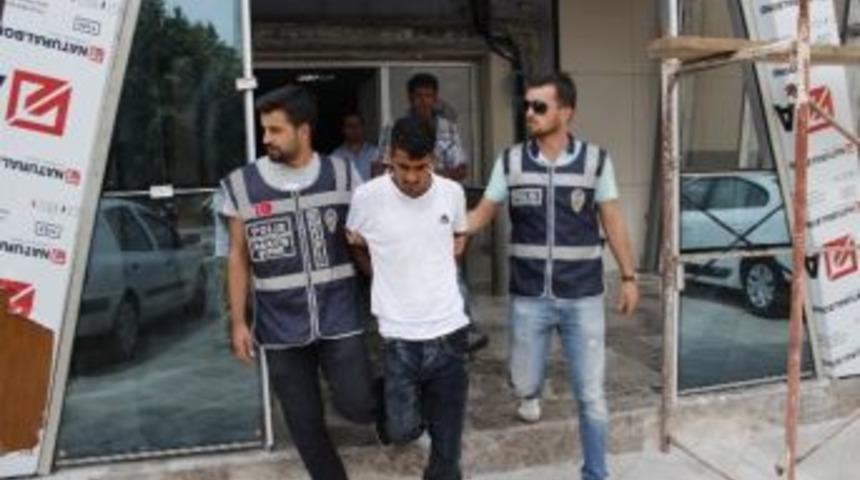 Kocaeli&rsquo;de Telefon Dolandırıcısı Su&ccedil;&uuml;st&uuml; Yakalandı