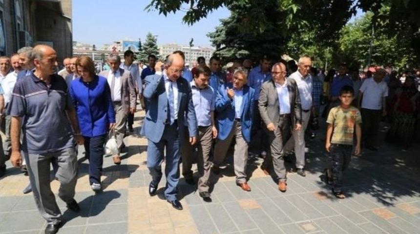 Başkan B&uuml;y&uuml;kkılı&ccedil; Ve Ekibi Kapalı &Ccedil;arşı Esnafı İle