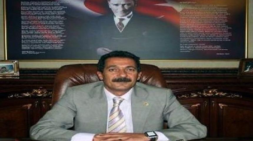 Ağrı'da Ak Partili Başkanın Akaryakıt Istasyonu Yakıldı