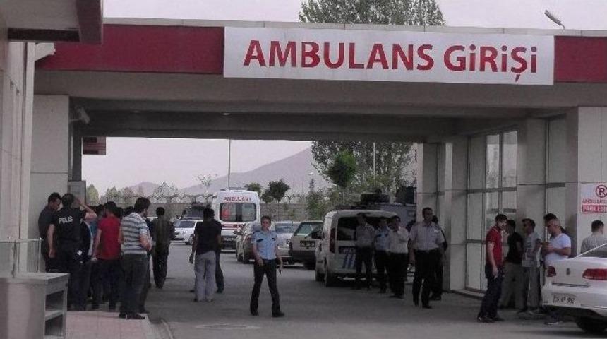 İntihara Teşebb&uuml;s Eden Polis Memuru Yoğun Bakıma Alındı