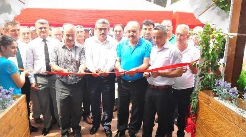 Başkan Alıcık, Sosyal Ve K&uuml;lt&uuml;r Tesisini T&ouml;renle A&ccedil;tı