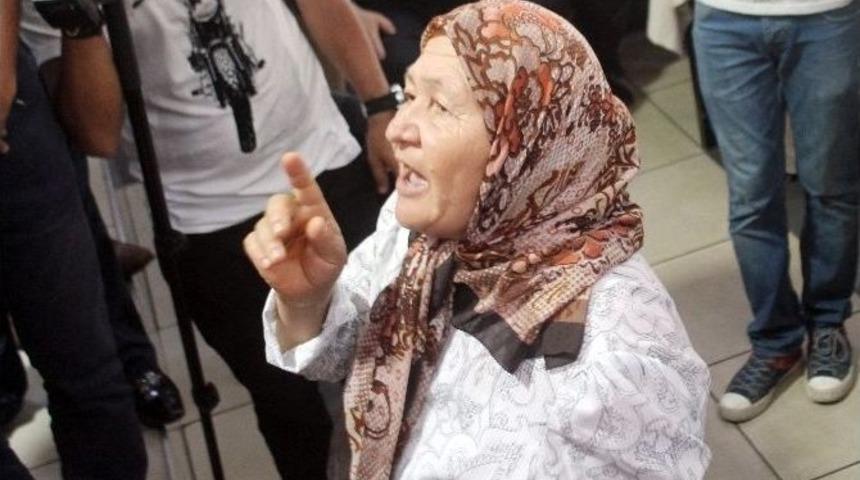 &Ouml;nce Dinledi, Eleştirilince Konuşmasına Devam Etti