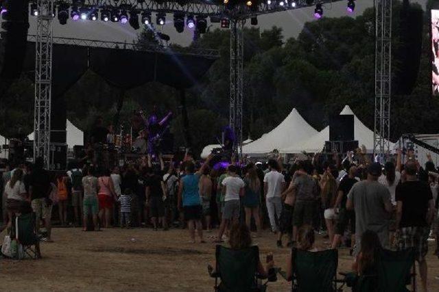 İzmir'in Dev Festivali 'alive Open Air' Başladı