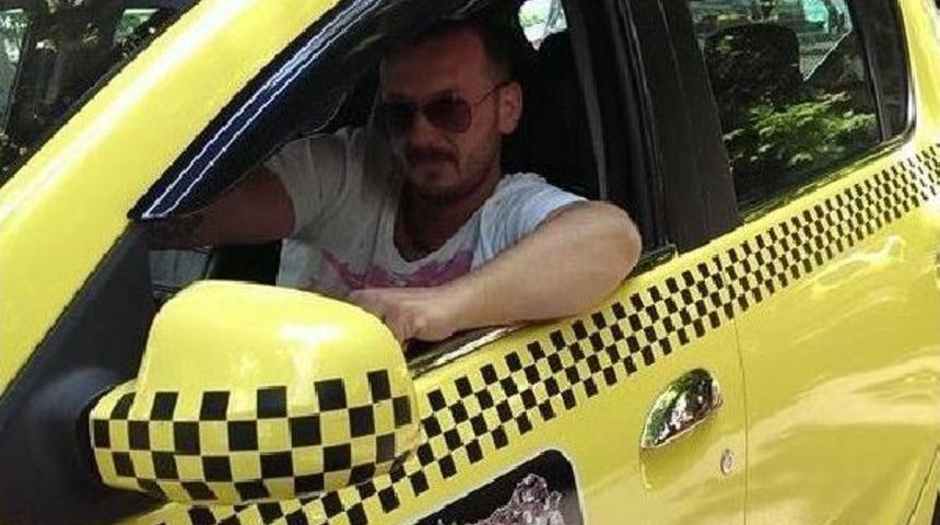 Ambulans Taksi Ile &Ccedil;arpıştı: 2 Yaralı (2)