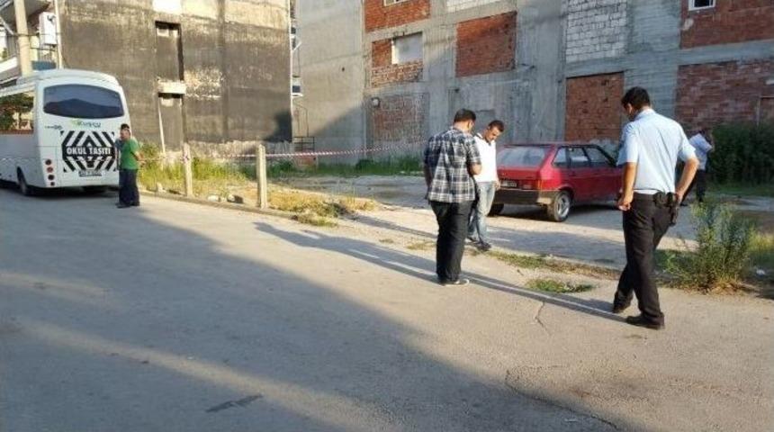 Arkadaşını Tabancayla Vurdu