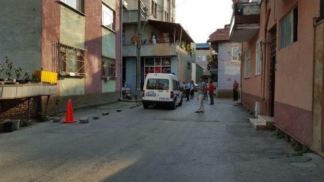 Arkadaşını Tabancayla Vurdu 1