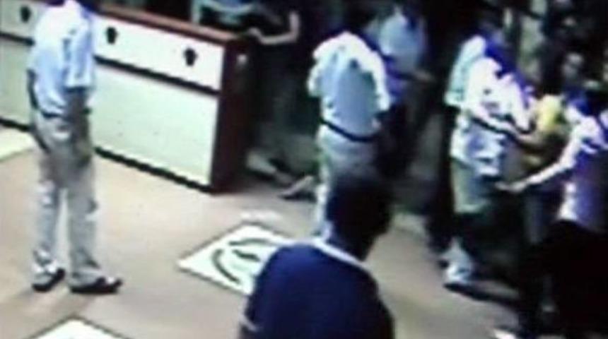 G&uuml;venlik G&ouml;revlisi Hasta Yakını Tarafından Darp Edildi