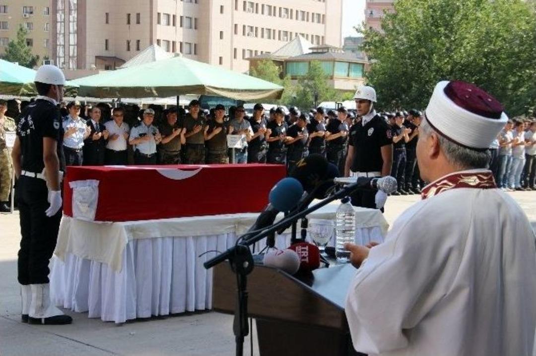 Şehit Polis Memleketine Uğurlandı
