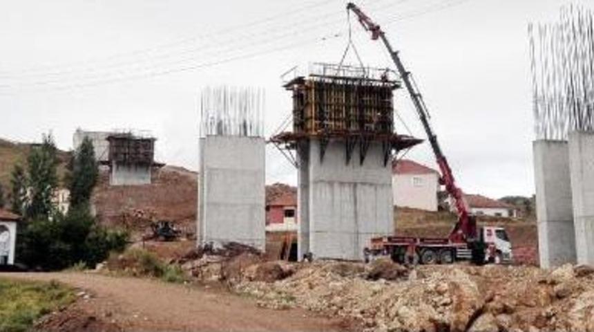 Hızlı Trende Altyapı &Ccedil;alışmalarına Devam