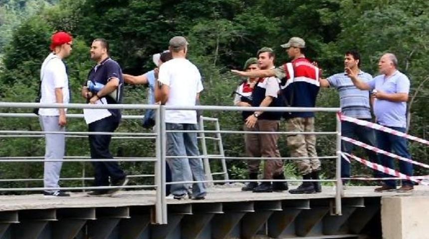 Arhavi&rsquo;De Durdurma Kararlı Hes Inşaatına &Ccedil;evreci Baskını