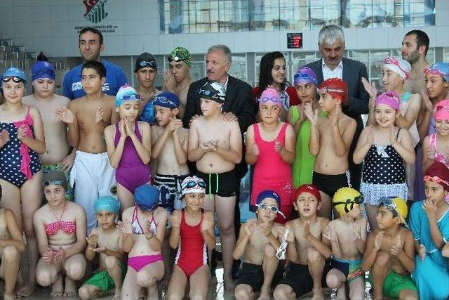Milletvekili Bayram, Niğde&rsquo;de Sporcu Envanteri &Ccedil;ıkarıyor 1