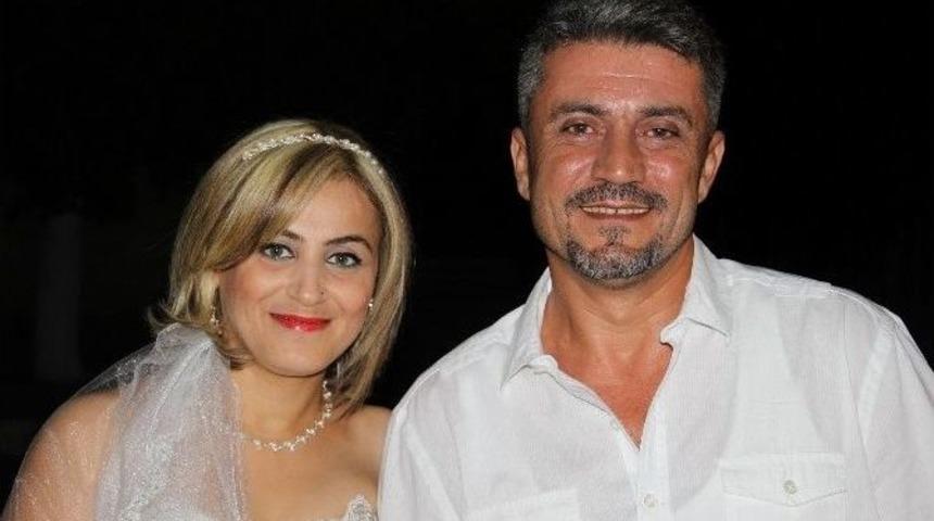 (&ouml;zel Haber) Evlilik Yıl D&ouml;n&uuml;m&uuml;nde Beyaz Gelinlikle S&uuml;rpriz