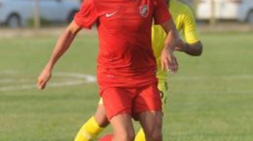 Karşıyaka'da H&uuml;rriyet Krizi