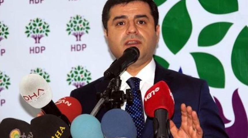 Demirtaş: Pkk Derhal Elini Tetikten &Ccedil;ekmeli, Karşılıklı Ateşkese Uyacağını Ilan Etmelidir