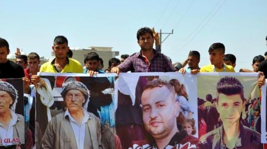 Silopi'deki Olaylarda &Ouml;len 3 Kişi G&ouml;zyaşlarıyla Toprağa Verildi