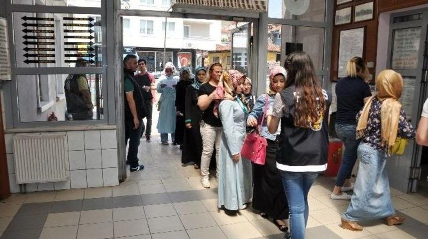 Boz&uuml;y&uuml;k&rsquo;te A&ccedil;ık Lise Sınavları Yapıldı