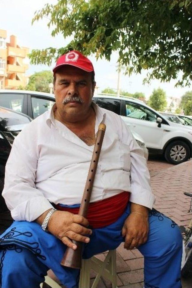 Domani&ccedil;&rsquo;teki Tarihi G&uuml;reşlere Davullarla Davet 1