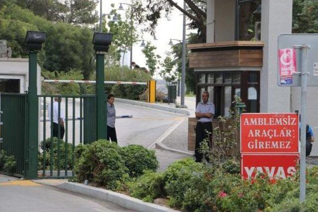 Boğaziçi Üniversitesi'nin Kız Öğrenci Yurdunda Jiletli Saldırgan Paniği