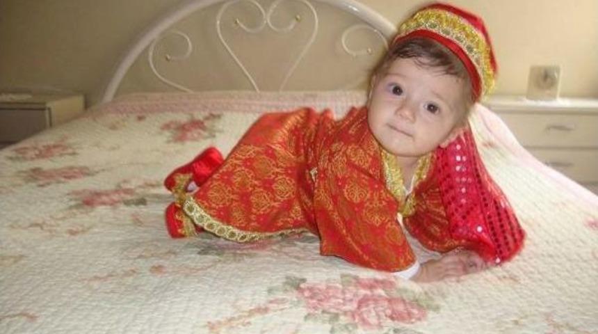 İkinci Kattan D&uuml;şen 1.5 Yaşındaki Zeynep Merve Kurtarılamadı