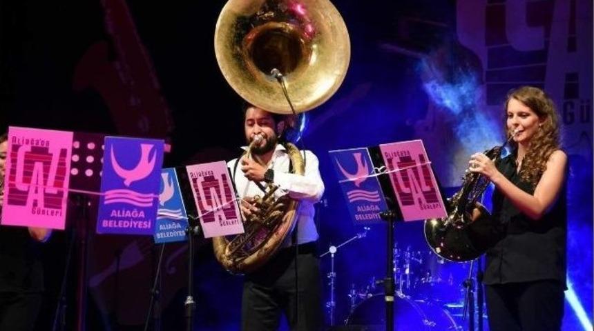 Brassolist&rsquo;ten Hayranlarına M&uuml;zik Ziyafeti