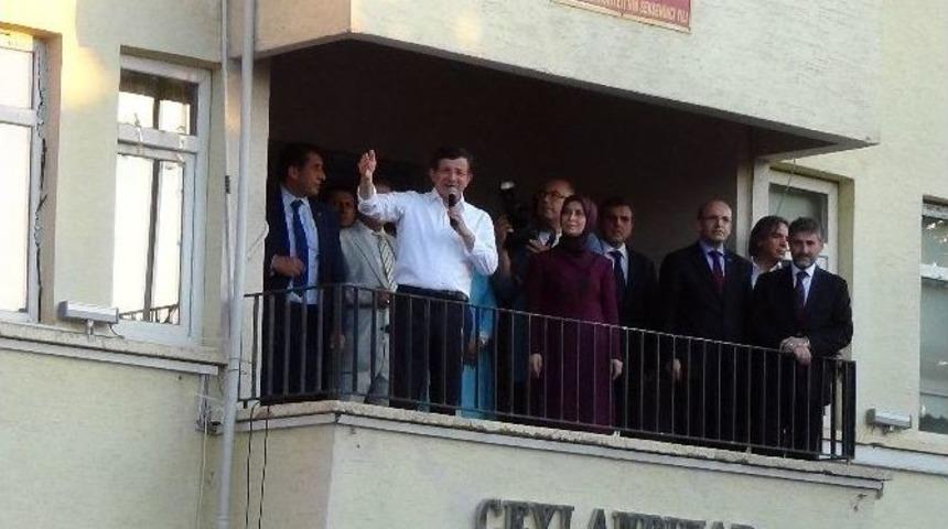 Başbakan Davutoğlu Ceylanpınar&rsquo;da Halka Seslendi