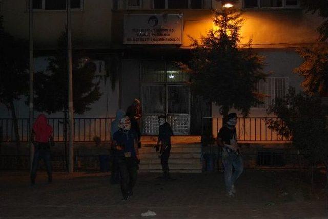 İdil’de Ydg-h Üyeleri Bu Kez Tedaş’a Balta Ve Molotoflarla Saldırdı