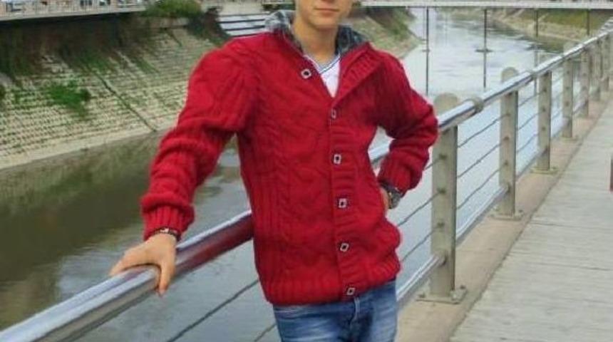 Ehliyetsiz Ve Kasksız Motosikletliler &Ccedil;arpıştı: 1 &Ouml;l&uuml;, 1 Yaralı