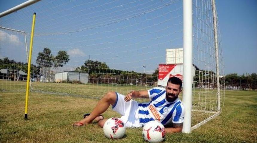 İzmirsporlu Erhan K&uuml;&ccedil;&uuml;k: İzmir'e Borcum Var