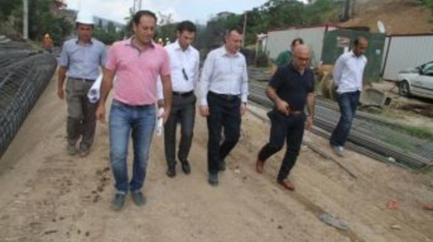 B&uuml;y&uuml;kakın, Derince Alternatif Yol Şantiyesini İnceledi