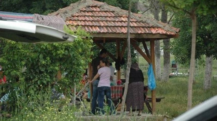 Ter&ouml;r Olayları Piknik&ccedil;ileri De Etkiledi