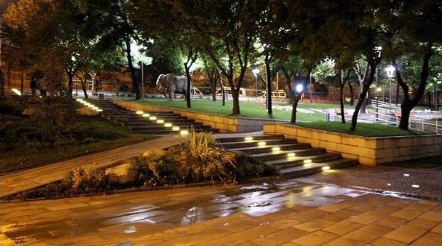 Parklar Led&rsquo;lenecek
