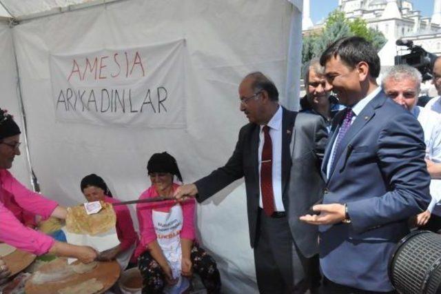 Kırıkkale de 81 Ilin Kadın Girişimcisinin Y&ouml;resel &Uuml;r&uuml;n Tanıtımı 2