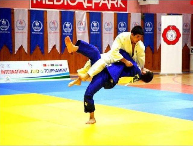 Ordu'da Uluslararası Judo Turnuvası