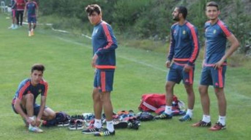 Yeni Malatyaspor&rsquo;da Gen&ccedil;lere Yol G&ouml;r&uuml;nd&uuml;