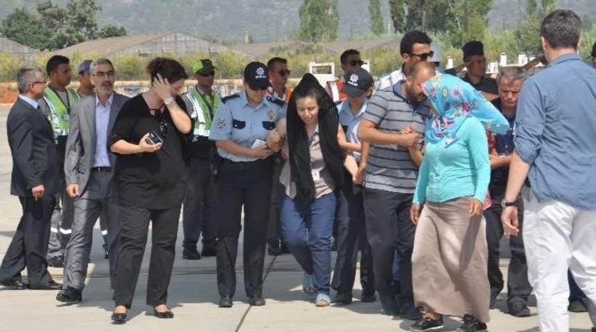 Şehit Polisin Cenazesi Baba Ocağında