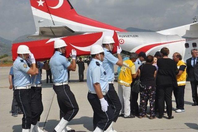 Şehit Polisin Cenazesi Baba Ocağında 2
