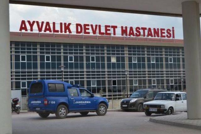 Mhp'li Vekillerden Ayvalık'ta Hastane Tepkisi