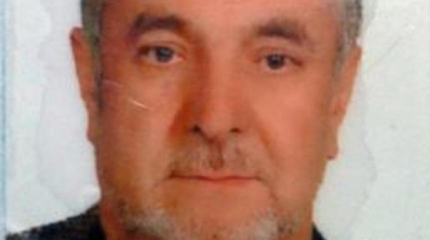 Trakt&ouml;r&uuml;n Altında Kalan Adam &Ouml;ld&uuml;