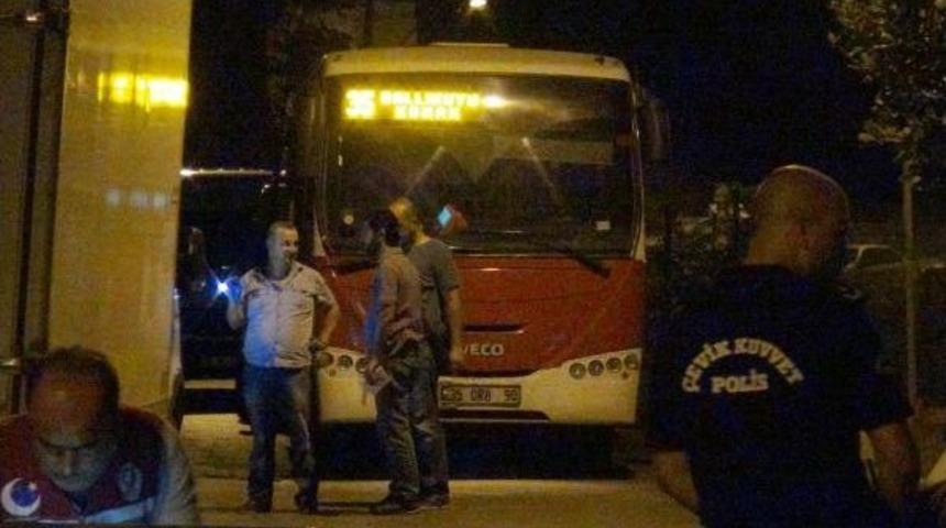 Belediye Otob&uuml;s&uuml;ne Molotof Kokteyli Saldırı