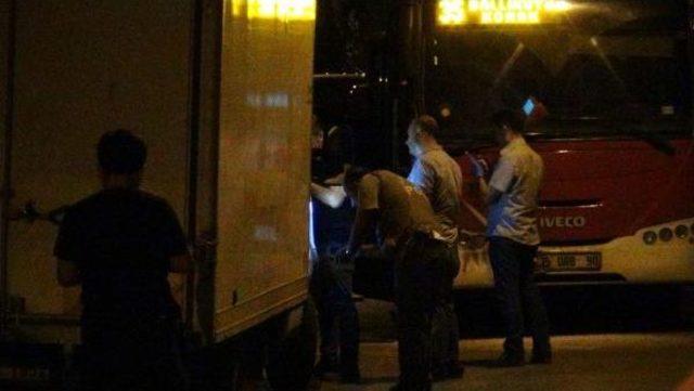 Belediye Otob&uuml;s&uuml;ne Molotof Kokteyli Saldırı 1