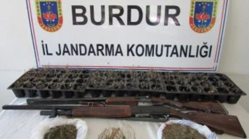 Burdur&rsquo;da Esrar, Kenevir Ve Ruhsatsız Silah Ele Ge&ccedil;irildi