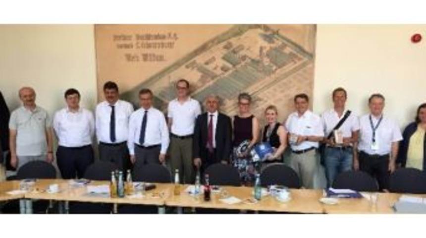 Ne&uuml; Heyeti Berlin&rsquo;de