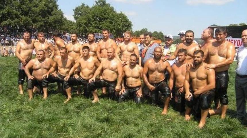 G&ouml;nen&rsquo;De Başpehlivan İsmail Balaban