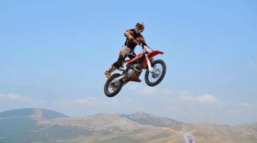 Nefes Kesen Motokros Yarışları Sonu&ccedil;landı