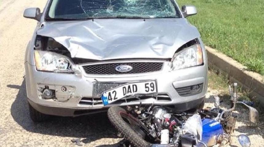 Otomobille Çarpışan Motosikletin Kasksız Sürücüsü Öldü