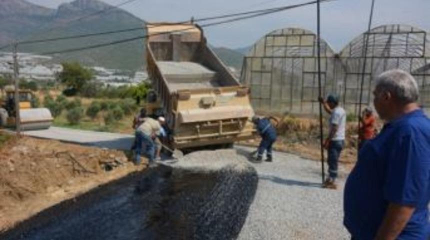 Bozyazı&rsquo;da Asfaltlama &Ccedil;alışmaları Devam Ediyor