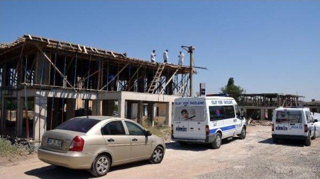 Elektrik Akımına Kapılan  Iş&ccedil;i &Ouml;ld&uuml; 1