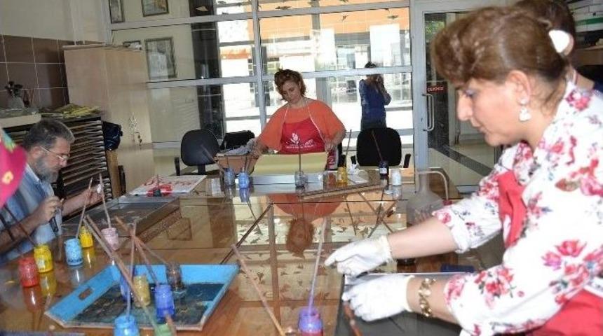 Kurslar Terapi Merkezi Gibi &Ccedil;alışıyor