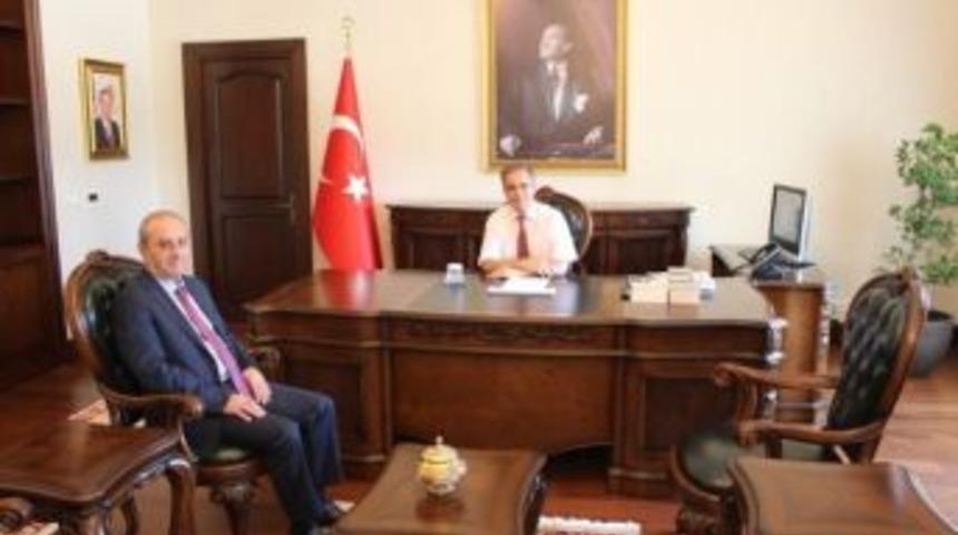 Defterdar Zekeriye Keleş G&ouml;revine Başladı