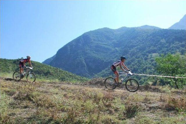 5. Uluslararası Dağ Bisikleti Yenice Kupası Yarışları Sona Erdi